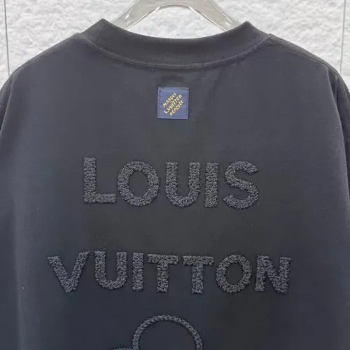 Cheap Louis Vuitton LV T-Shirts Short Sleeved For Unisex #1428891 Replica Wholesale [$40.00 USD] [ITEM#1428891] on Replica Louis Vuitton LV T-Shirts