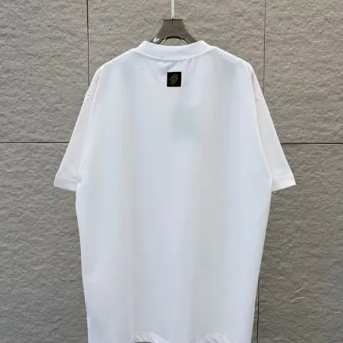 Cheap Louis Vuitton LV T-Shirts Short Sleeved For Unisex #1428894 Replica Wholesale [$39.00 USD] [ITEM#1428894] on Replica Louis Vuitton LV T-Shirts