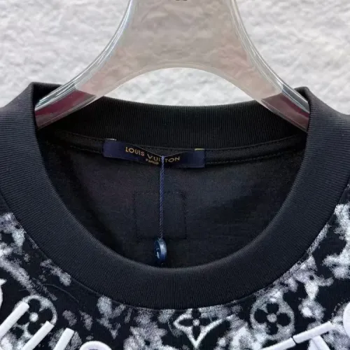 Cheap Louis Vuitton LV T-Shirts Short Sleeved For Unisex #1428906 Replica Wholesale [$39.00 USD] [ITEM#1428906] on Replica Louis Vuitton LV T-Shirts