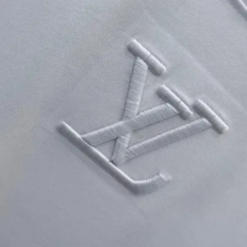 Cheap Louis Vuitton LV T-Shirts Short Sleeved For Unisex #1428910 Replica Wholesale [$38.00 USD] [ITEM#1428910] on Replica Louis Vuitton LV T-Shirts