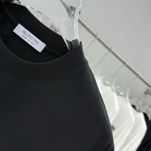 Cheap Valentino T-Shirts Short Sleeved For Unisex #1428936 Replica Wholesale [$40.00 USD] [ITEM#1428936] on Replica Valentino T-Shirts