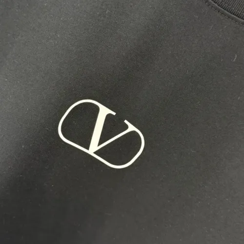 Cheap Valentino T-Shirts Short Sleeved For Unisex #1428936 Replica Wholesale [$40.00 USD] [ITEM#1428936] on Replica Valentino T-Shirts