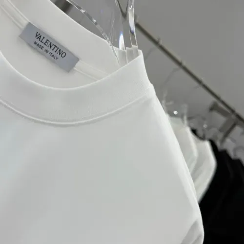 Cheap Valentino T-Shirts Short Sleeved For Unisex #1428937 Replica Wholesale [$40.00 USD] [ITEM#1428937] on Replica Valentino T-Shirts