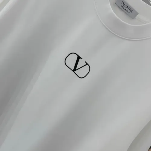 Cheap Valentino T-Shirts Short Sleeved For Unisex #1428937 Replica Wholesale [$40.00 USD] [ITEM#1428937] on Replica Valentino T-Shirts