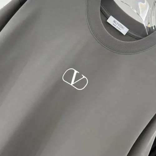 Cheap Valentino T-Shirts Short Sleeved For Unisex #1428938 Replica Wholesale [$40.00 USD] [ITEM#1428938] on Replica Valentino T-Shirts