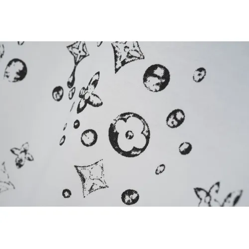 Cheap Louis Vuitton LV T-Shirts Short Sleeved For Unisex #1429636 Replica Wholesale [$36.00 USD] [ITEM#1429636] on Replica Louis Vuitton LV T-Shirts