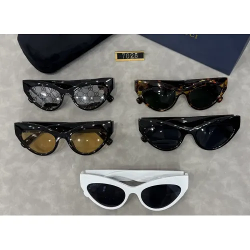 Cheap Gucci Sunglasses #1429927 Replica Wholesale [$25.00 USD] [ITEM#1429927] on Replica Gucci Sunglasses
