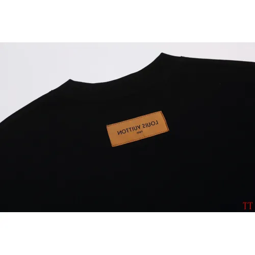 Cheap Louis Vuitton LV T-Shirts Short Sleeved For Unisex #1429945 Replica Wholesale [$39.00 USD] [ITEM#1429945] on Replica Louis Vuitton LV T-Shirts