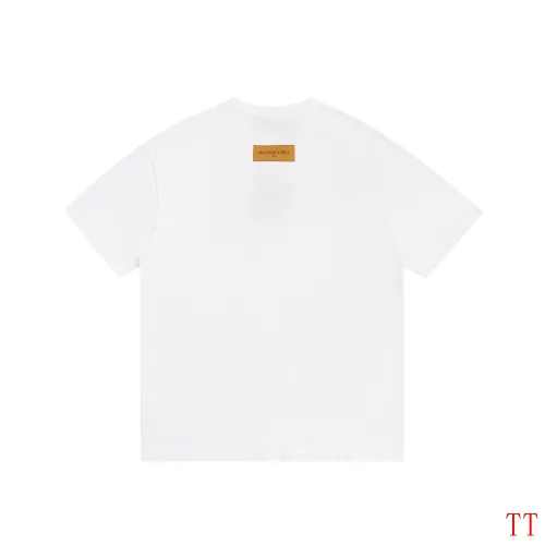 Cheap Louis Vuitton LV T-Shirts Short Sleeved For Unisex #1429946 Replica Wholesale [$40.00 USD] [ITEM#1429946] on Replica Louis Vuitton LV T-Shirts