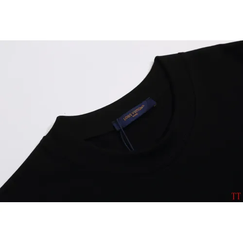 Cheap Louis Vuitton LV T-Shirts Short Sleeved For Unisex #1429947 Replica Wholesale [$40.00 USD] [ITEM#1429947] on Replica Louis Vuitton LV T-Shirts