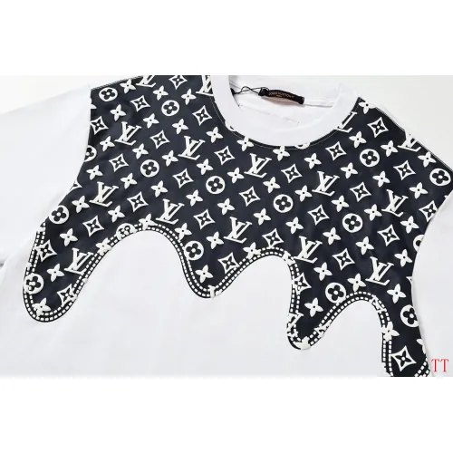Cheap Louis Vuitton LV T-Shirts Short Sleeved For Unisex #1429948 Replica Wholesale [$39.00 USD] [ITEM#1429948] on Replica Louis Vuitton LV T-Shirts