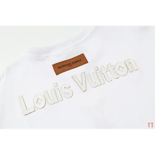 Cheap Louis Vuitton LV T-Shirts Short Sleeved For Unisex #1429952 Replica Wholesale [$39.00 USD] [ITEM#1429952] on Replica Louis Vuitton LV T-Shirts