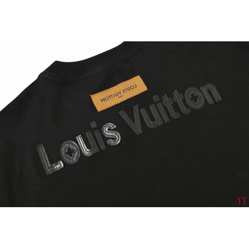 Cheap Louis Vuitton LV T-Shirts Short Sleeved For Unisex #1429953 Replica Wholesale [$39.00 USD] [ITEM#1429953] on Replica Louis Vuitton LV T-Shirts