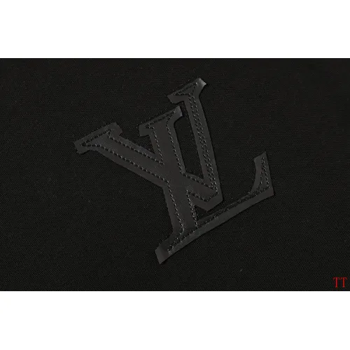 Cheap Louis Vuitton LV T-Shirts Short Sleeved For Unisex #1429953 Replica Wholesale [$39.00 USD] [ITEM#1429953] on Replica Louis Vuitton LV T-Shirts