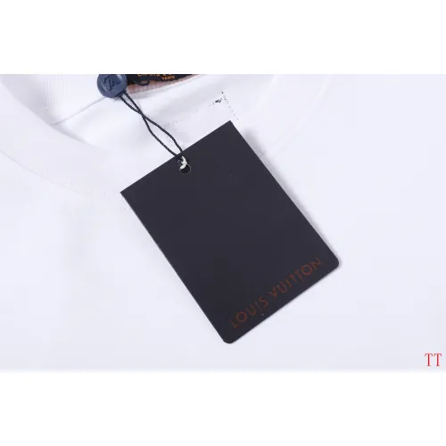 Cheap Louis Vuitton LV T-Shirts Short Sleeved For Unisex #1429954 Replica Wholesale [$39.00 USD] [ITEM#1429954] on Replica Louis Vuitton LV T-Shirts