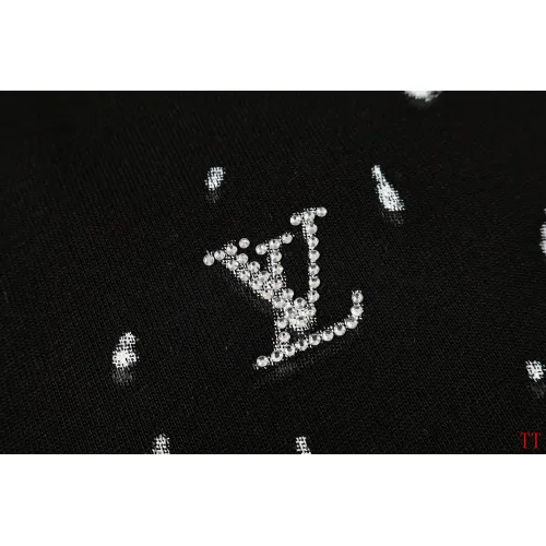 Cheap Louis Vuitton LV T-Shirts Short Sleeved For Unisex #1429960 Replica Wholesale [$39.00 USD] [ITEM#1429960] on Replica Louis Vuitton LV T-Shirts