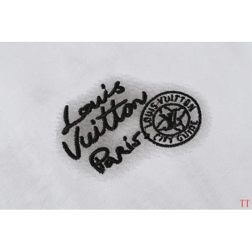 Cheap Louis Vuitton LV T-Shirts Short Sleeved For Unisex #1429961 Replica Wholesale [$39.00 USD] [ITEM#1429961] on Replica Louis Vuitton LV T-Shirts