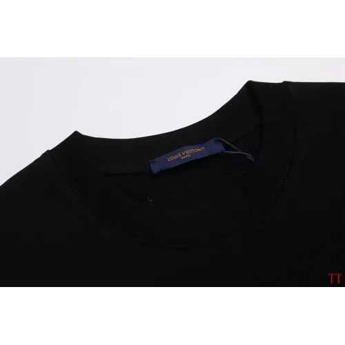 Cheap Louis Vuitton LV T-Shirts Short Sleeved For Unisex #1429963 Replica Wholesale [$40.00 USD] [ITEM#1429963] on Replica Louis Vuitton LV T-Shirts