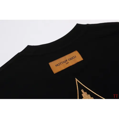 Cheap Louis Vuitton LV T-Shirts Short Sleeved For Unisex #1429963 Replica Wholesale [$40.00 USD] [ITEM#1429963] on Replica Louis Vuitton LV T-Shirts