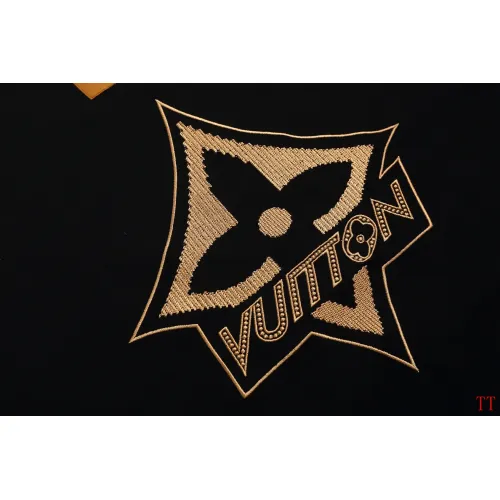 Cheap Louis Vuitton LV T-Shirts Short Sleeved For Unisex #1429963 Replica Wholesale [$40.00 USD] [ITEM#1429963] on Replica Louis Vuitton LV T-Shirts
