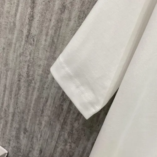 Cheap Louis Vuitton LV T-Shirts Short Sleeved For Unisex #1429973 Replica Wholesale [$42.00 USD] [ITEM#1429973] on Replica Louis Vuitton LV T-Shirts