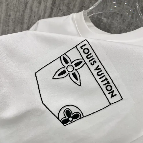 Cheap Louis Vuitton LV T-Shirts Short Sleeved For Unisex #1429979 Replica Wholesale [$42.00 USD] [ITEM#1429979] on Replica Louis Vuitton LV T-Shirts