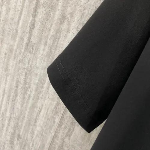 Cheap Louis Vuitton LV T-Shirts Short Sleeved For Unisex #1429984 Replica Wholesale [$42.00 USD] [ITEM#1429984] on Replica Louis Vuitton LV T-Shirts