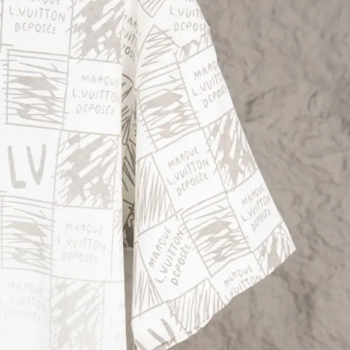 Cheap Louis Vuitton LV T-Shirts Short Sleeved For Unisex #1430131 Replica Wholesale [$36.00 USD] [ITEM#1430131] on Replica Louis Vuitton LV T-Shirts