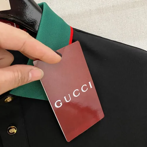 Cheap Gucci T-Shirts Short Sleeved For Men #1430255 Replica Wholesale [$80.00 USD] [ITEM#1430255] on Replica Gucci T-Shirts