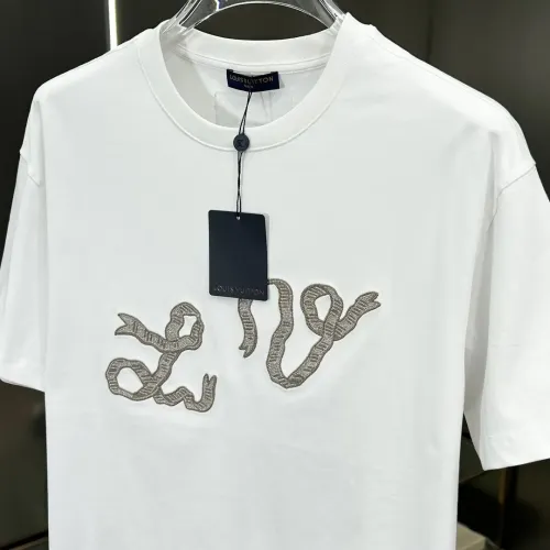 Cheap Louis Vuitton LV T-Shirts Short Sleeved For Unisex #1430321 Replica Wholesale [$64.00 USD] [ITEM#1430321] on Replica Louis Vuitton LV T-Shirts