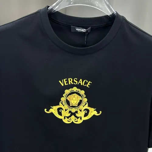 Cheap Versace T-Shirts Short Sleeved For Unisex #1430346 Replica Wholesale [$64.00 USD] [ITEM#1430346] on Replica Versace T-Shirts