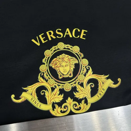 Cheap Versace T-Shirts Short Sleeved For Unisex #1430346 Replica Wholesale [$64.00 USD] [ITEM#1430346] on Replica Versace T-Shirts