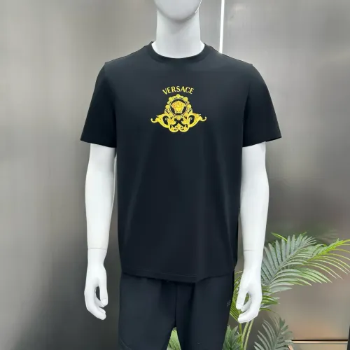 Cheap Versace T-Shirts Short Sleeved For Unisex #1430346 Replica Wholesale [$64.00 USD] [ITEM#1430346] on Replica Versace T-Shirts