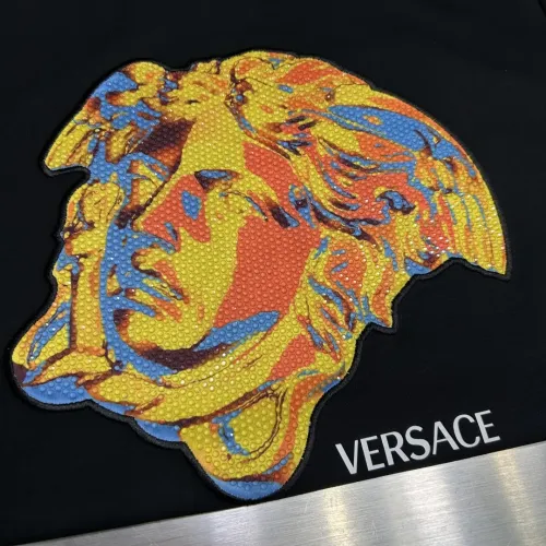 Cheap Versace T-Shirts Short Sleeved For Unisex #1430369 Replica Wholesale [$72.00 USD] [ITEM#1430369] on Replica Versace T-Shirts