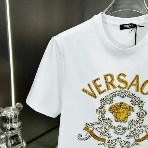 Cheap Versace T-Shirts Short Sleeved For Unisex #1430370 Replica Wholesale [$72.00 USD] [ITEM#1430370] on Replica Versace T-Shirts