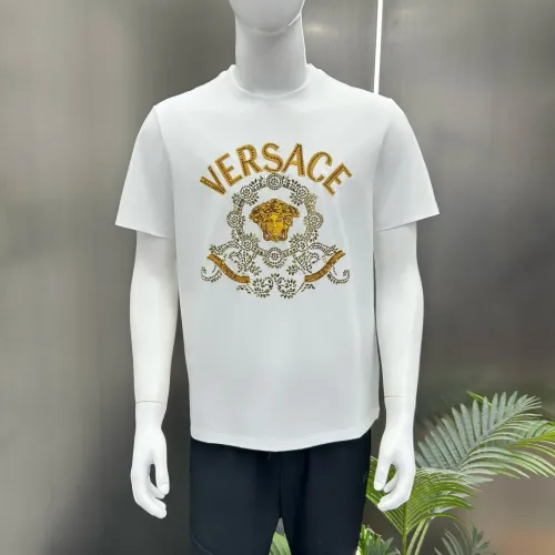Cheap Versace T-Shirts Short Sleeved For Unisex #1430370 Replica Wholesale [$72.00 USD] [ITEM#1430370] on Replica Versace T-Shirts