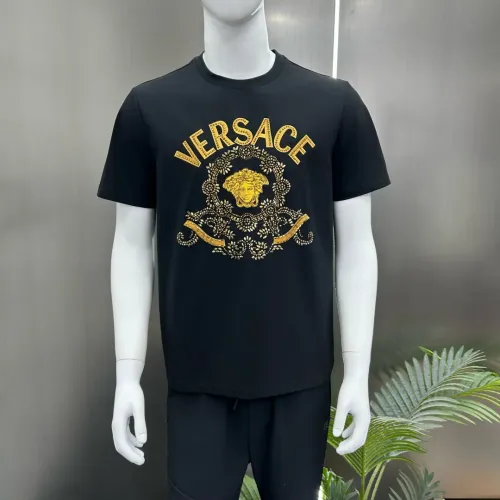 Cheap Versace T-Shirts Short Sleeved For Unisex #1430371 Replica Wholesale [$72.00 USD] [ITEM#1430371] on Replica Versace T-Shirts