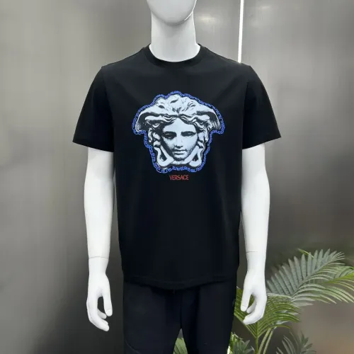 Cheap Versace T-Shirts Short Sleeved For Unisex #1430374 Replica Wholesale [$64.00 USD] [ITEM#1430374] on Replica Versace T-Shirts