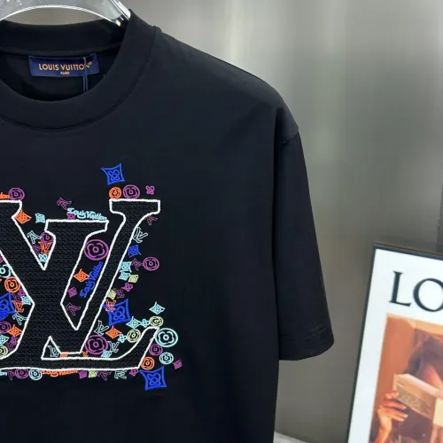Cheap Louis Vuitton LV T-Shirts Short Sleeved For Men #1430378 Replica Wholesale [$82.00 USD] [ITEM#1430378] on Replica Louis Vuitton LV T-Shirts