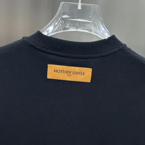 Cheap Louis Vuitton LV T-Shirts Short Sleeved For Men #1430378 Replica Wholesale [$82.00 USD] [ITEM#1430378] on Replica Louis Vuitton LV T-Shirts