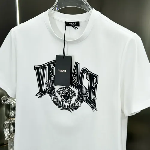 Cheap Versace T-Shirts Short Sleeved For Unisex #1430466 Replica Wholesale [$68.00 USD] [ITEM#1430466] on Replica Versace T-Shirts