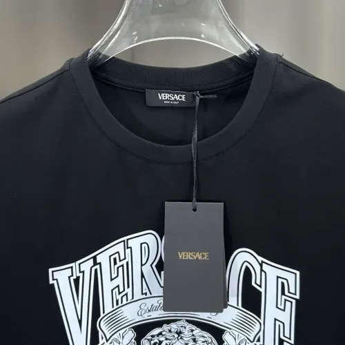 Cheap Versace T-Shirts Short Sleeved For Unisex #1430467 Replica Wholesale [$68.00 USD] [ITEM#1430467] on Replica Versace T-Shirts