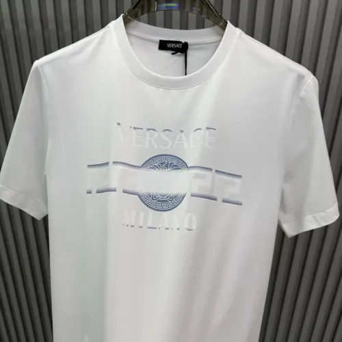Cheap Versace T-Shirts Short Sleeved For Unisex #1430509 Replica Wholesale [$72.00 USD] [ITEM#1430509] on Replica Versace T-Shirts