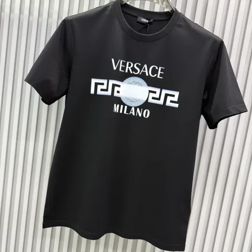 Cheap Versace T-Shirts Short Sleeved For Unisex #1430513 Replica Wholesale [$72.00 USD] [ITEM#1430513] on Replica Versace T-Shirts