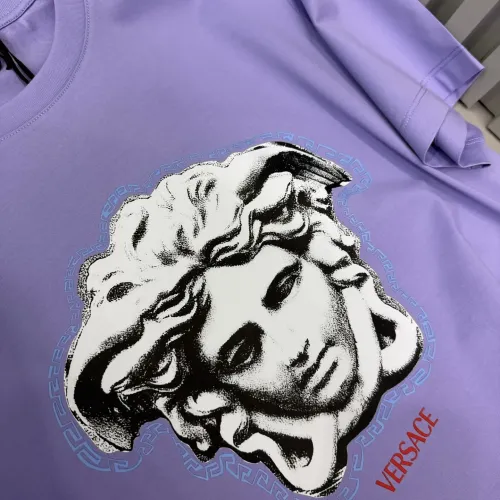 Cheap Versace T-Shirts Short Sleeved For Unisex #1430521 Replica Wholesale [$72.00 USD] [ITEM#1430521] on Replica Versace T-Shirts
