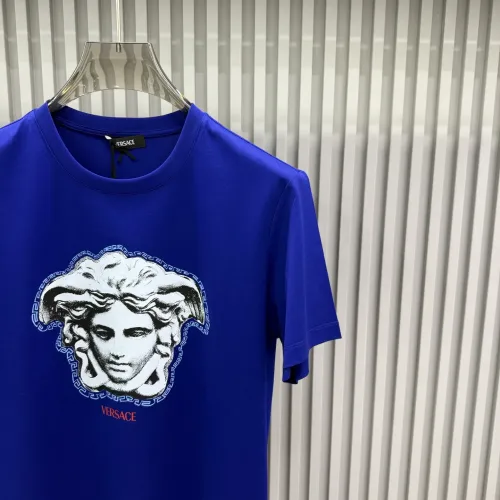 Cheap Versace T-Shirts Short Sleeved For Unisex #1430523 Replica Wholesale [$72.00 USD] [ITEM#1430523] on Replica Versace T-Shirts