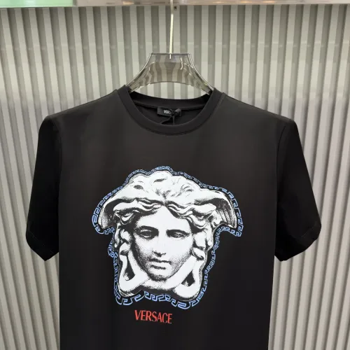 Cheap Versace T-Shirts Short Sleeved For Unisex #1430524 Replica Wholesale [$72.00 USD] [ITEM#1430524] on Replica Versace T-Shirts