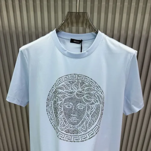 Cheap Versace T-Shirts Short Sleeved For Unisex #1430526 Replica Wholesale [$76.00 USD] [ITEM#1430526] on Replica Versace T-Shirts