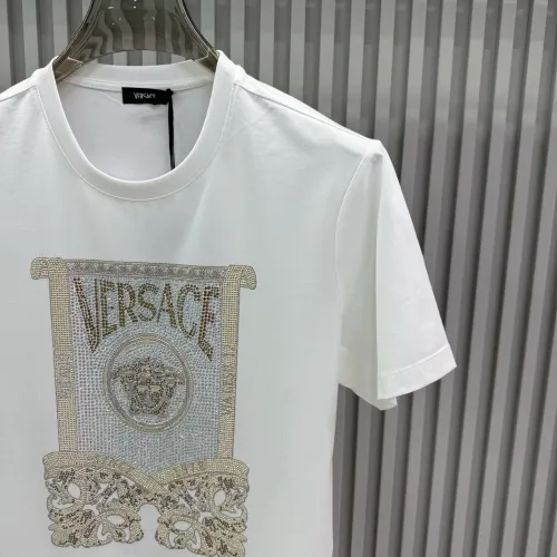 Cheap Versace T-Shirts Short Sleeved For Unisex #1430529 Replica Wholesale [$76.00 USD] [ITEM#1430529] on Replica Versace T-Shirts