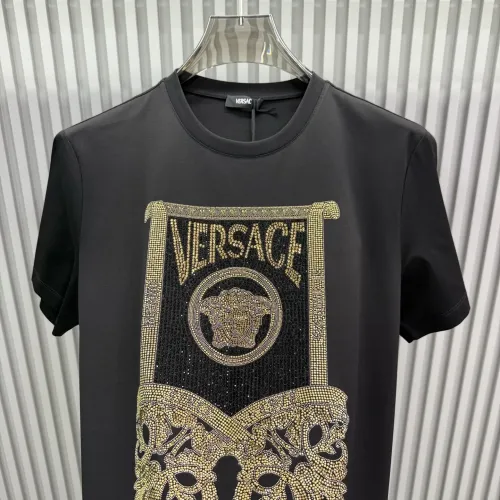 Cheap Versace T-Shirts Short Sleeved For Unisex #1430531 Replica Wholesale [$76.00 USD] [ITEM#1430531] on Replica Versace T-Shirts